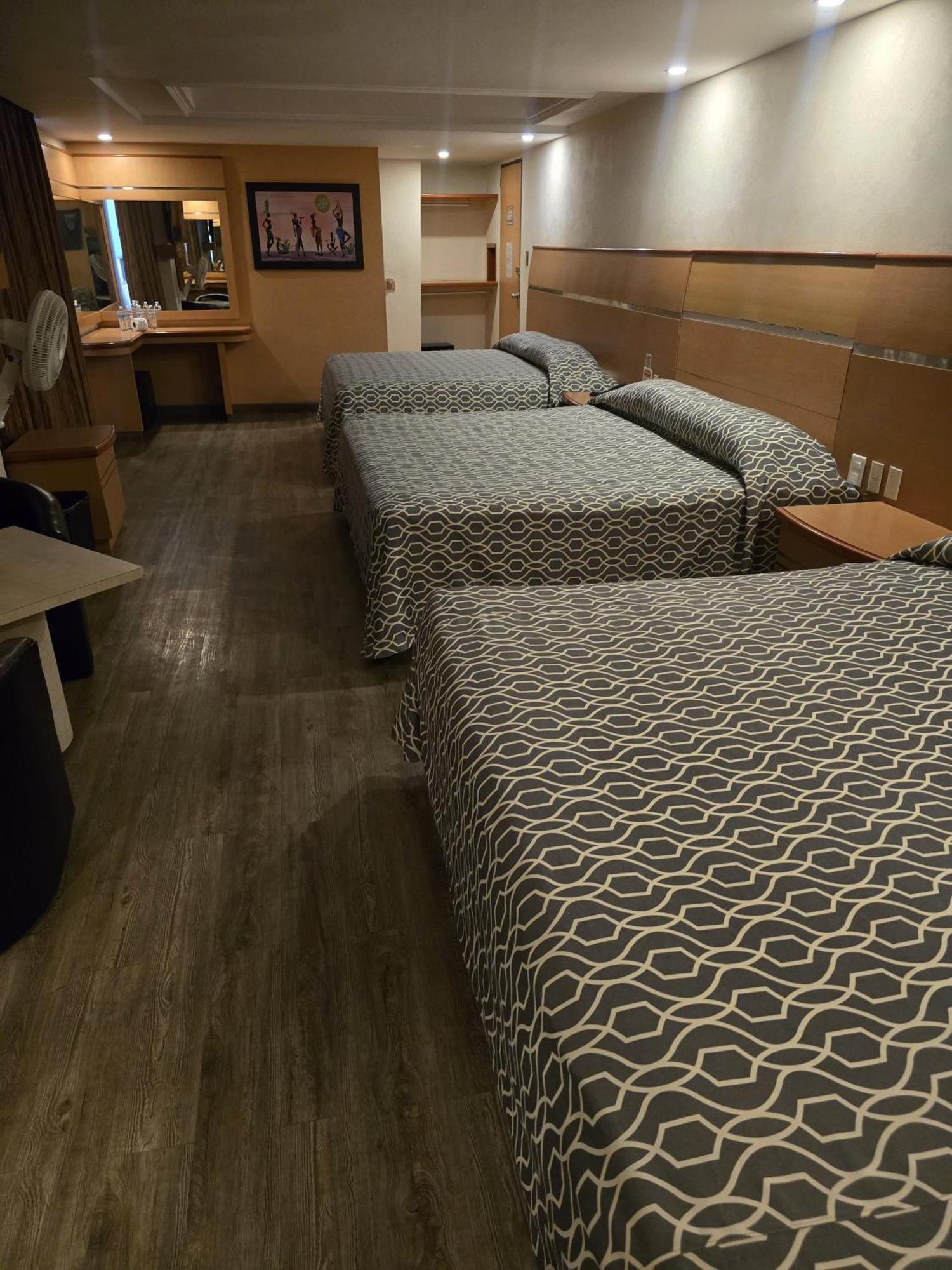 מקסיקו סיטי Hotel Y Villas Gran Via מראה חיצוני תמונה