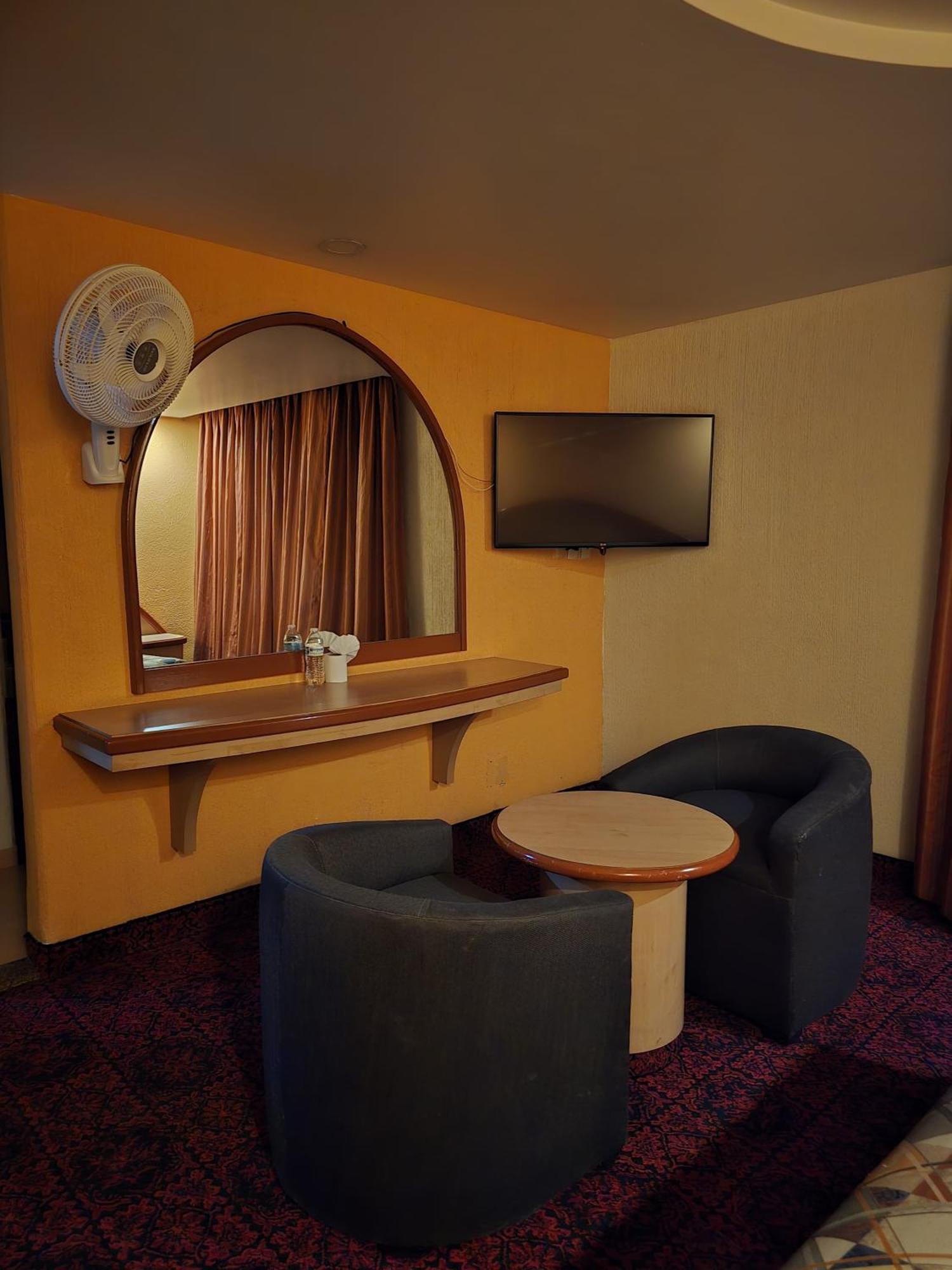 מקסיקו סיטי Hotel Y Villas Gran Via מראה חיצוני תמונה