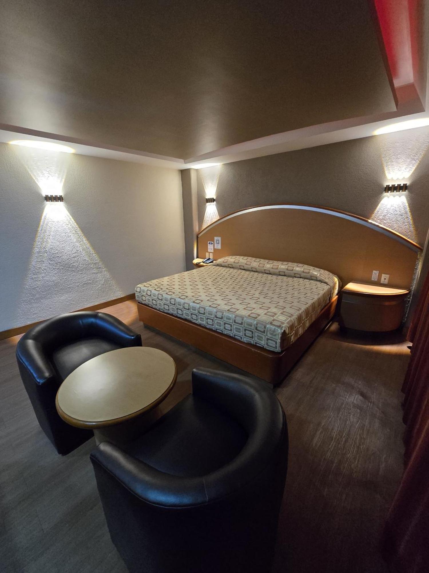 מקסיקו סיטי Hotel Y Villas Gran Via מראה חיצוני תמונה