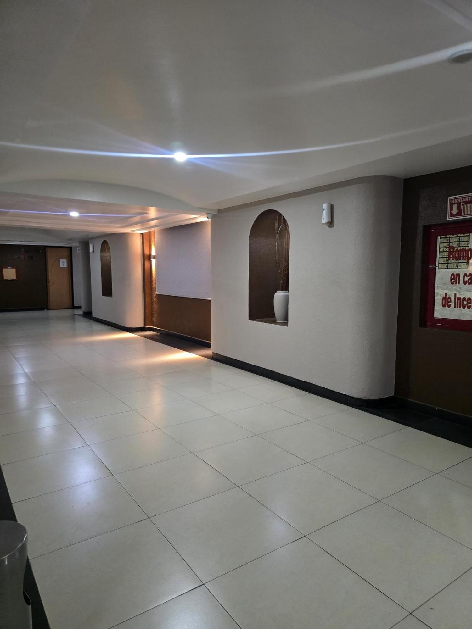 מקסיקו סיטי Hotel Y Villas Gran Via מראה חיצוני תמונה
